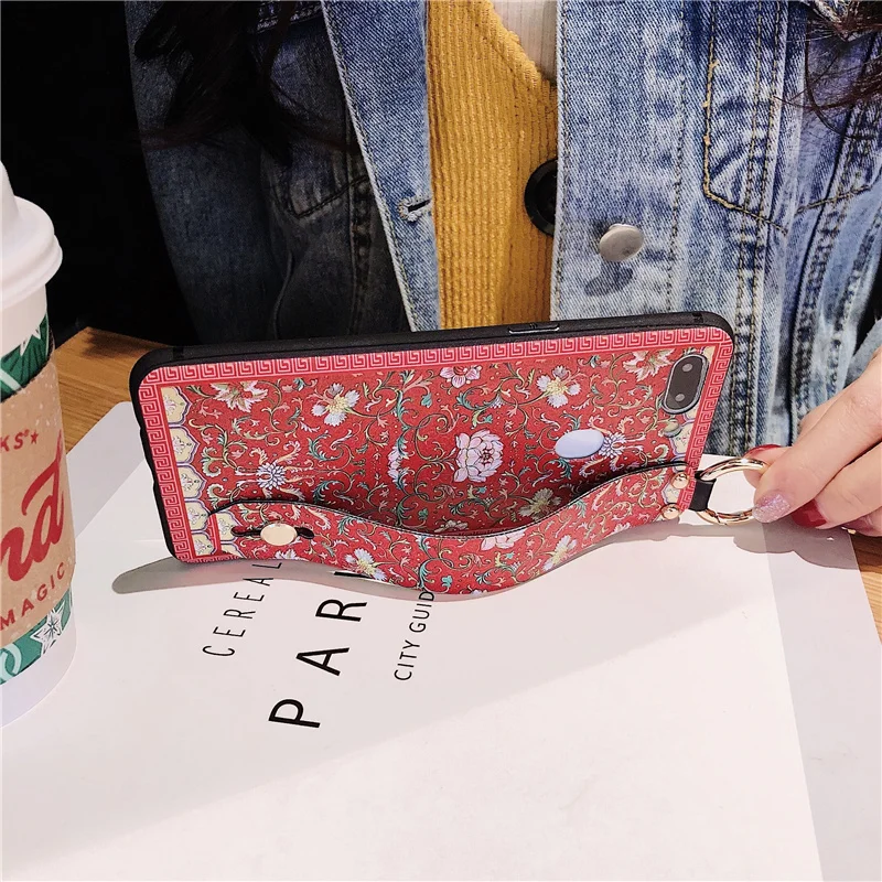 Wrist Strap Case Phone for IPhone 11pro X XR XS MAX Retro Palace Pattern Cases Iphone 11P 7 Plus 8 6S Soft Covers |