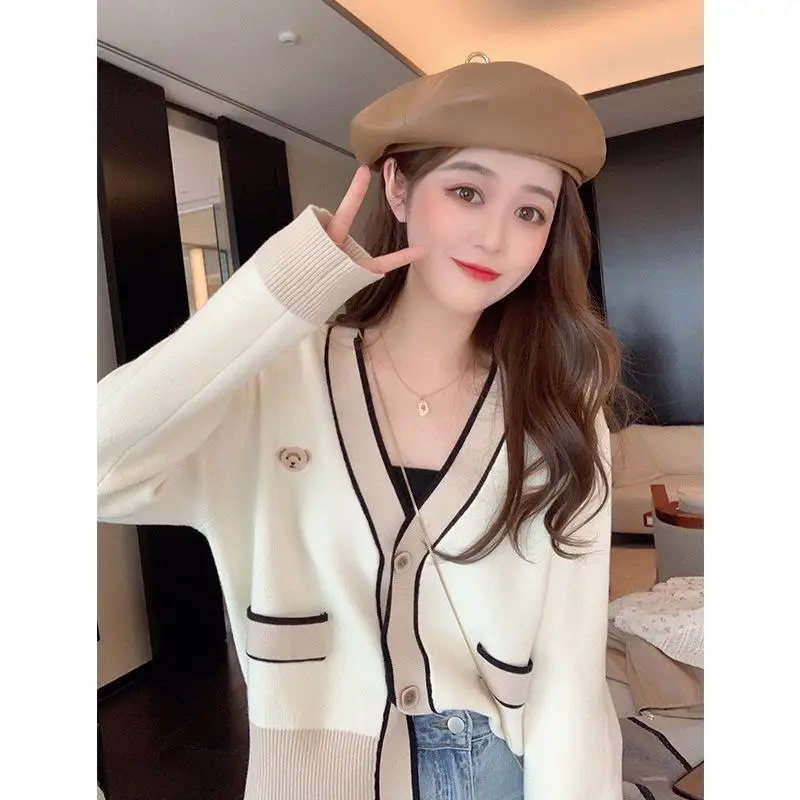 

Fashion Knitted Cardigan Coat Women's New Slim Short Spring Top Sweaters