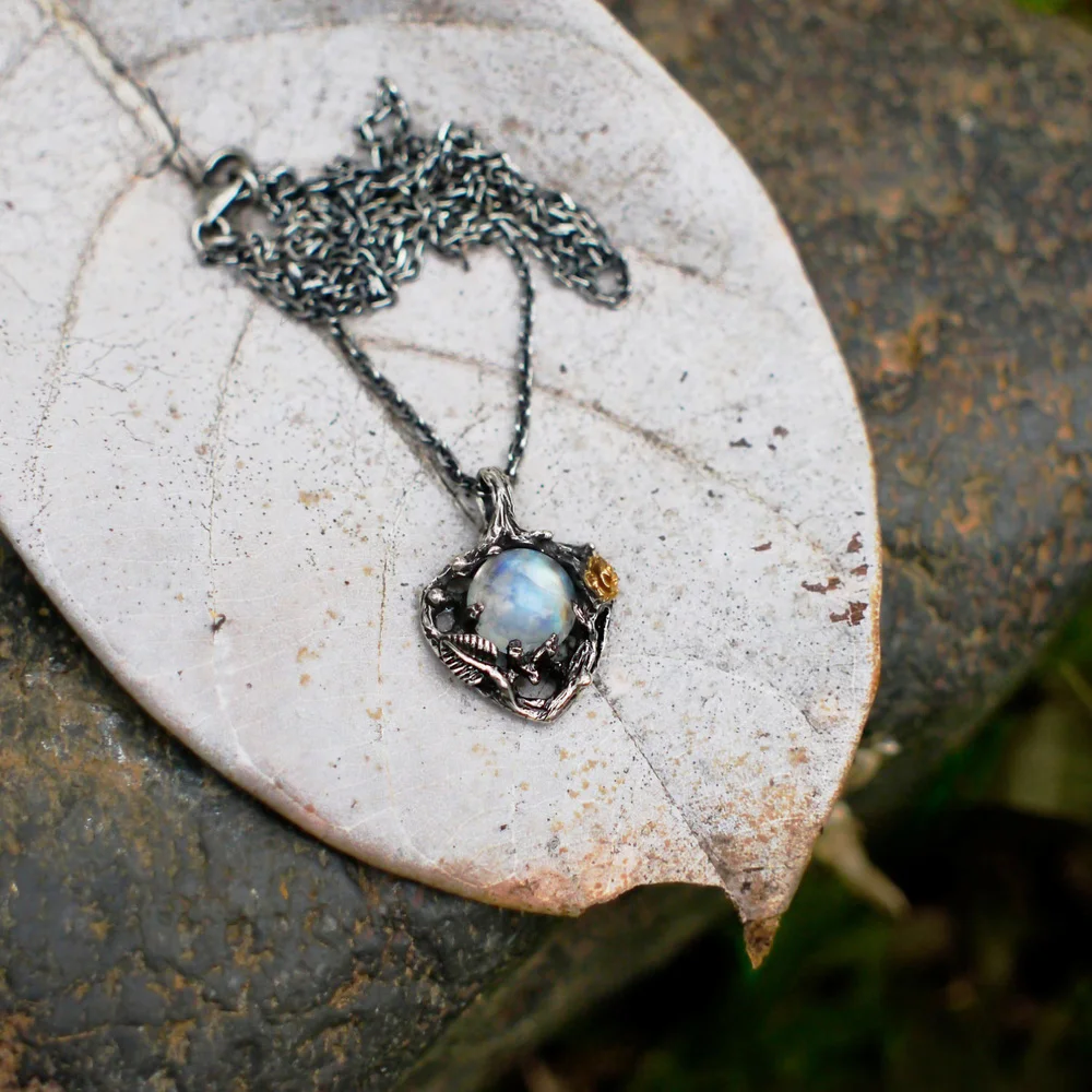 Винтажное ожерелье из натурального лунного камня модное креативное с подвеской