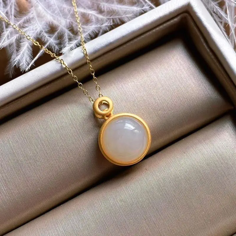 

Natural Hetian Jade White Jade round Pendant Inlaid S925 Sterling Silver Ancient Style Thick Gold Pendant Clavicle Chain Jewelry