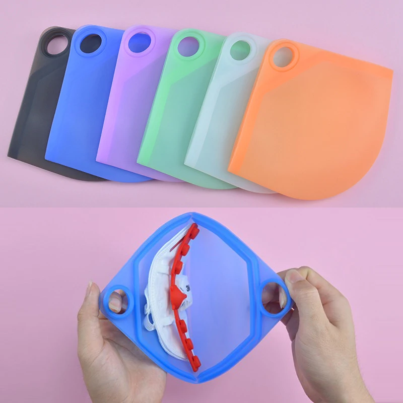 

Silicone Flat Mask Storage Box KN95 Mask Temporary Clip Dustproof Holder Bags
