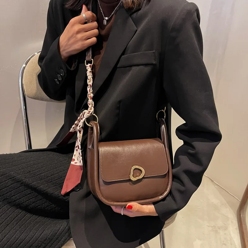 

2021 new fashion armpit bag simple ins Saddle Bag Msenger Bag
