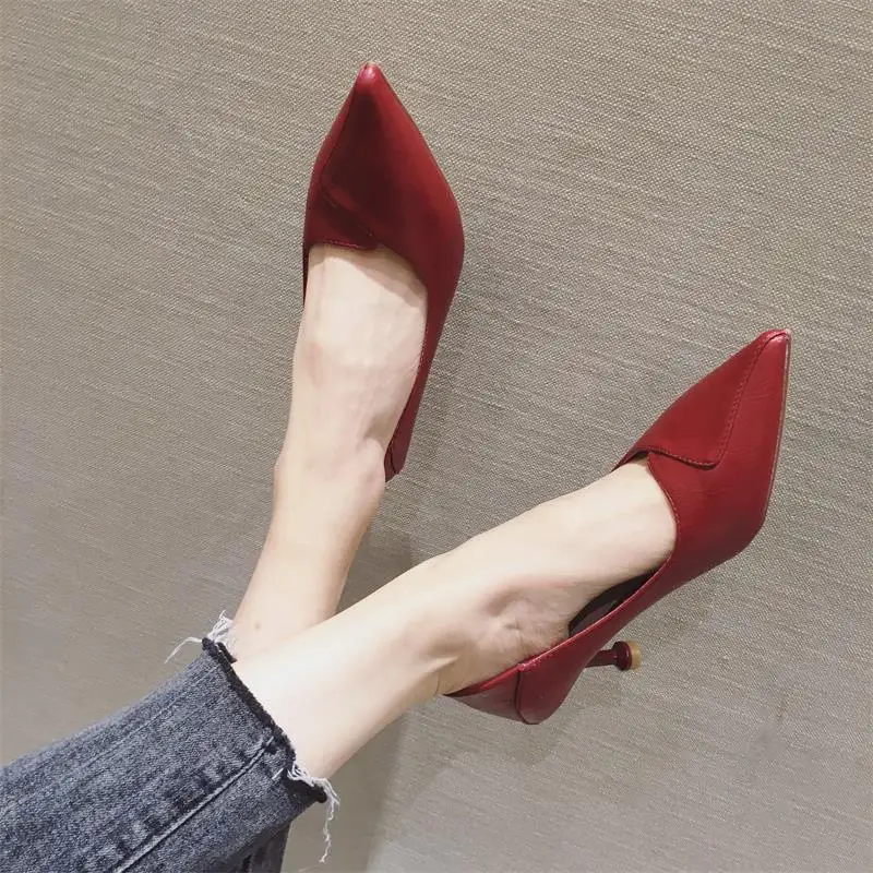 Женские кожаные туфли лодочки SLHJC офисные на среднем каблуке с котятами закрытым