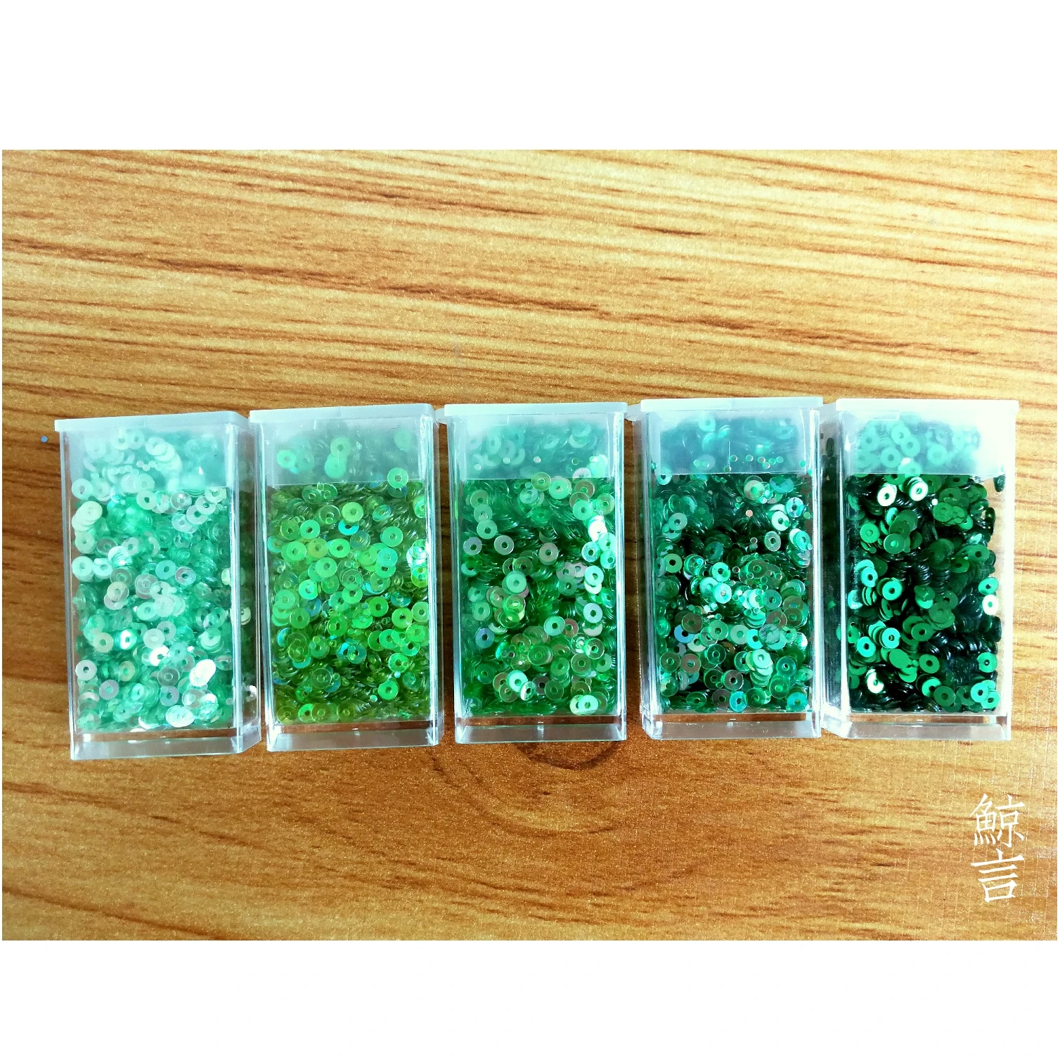 

French crochet, three-dimensional embroidery, color sequins 3mm material