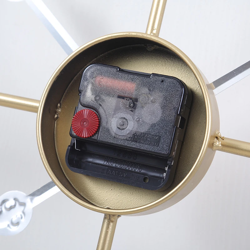 Современные минималистичные цифровые настенные часы из кованого железа золотые