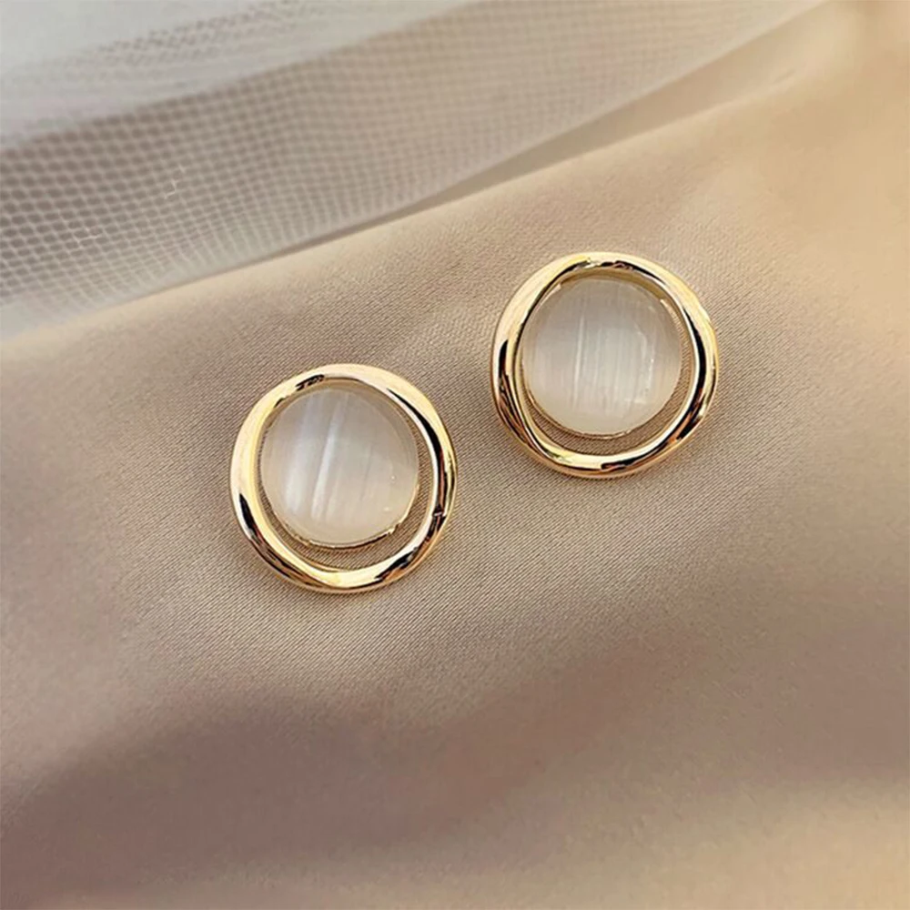 

2021 New Jewelry Korean Fashion Round Opal Earring for Women Elegant and Luxurious Student Gift for Minimalist Gothic Party Girl