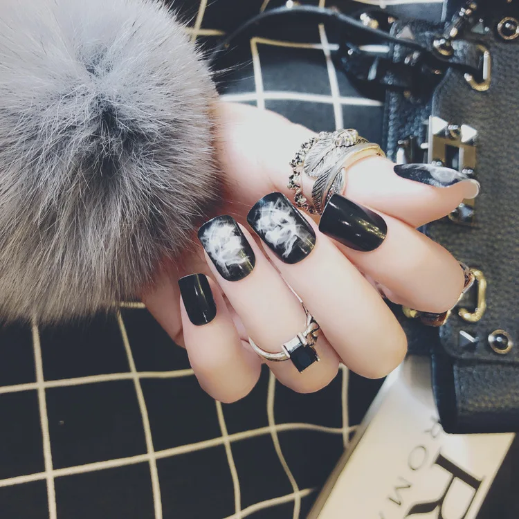 Черные короткие накладные ногти 24 листа/набор круглые с полным покрытием клейкие