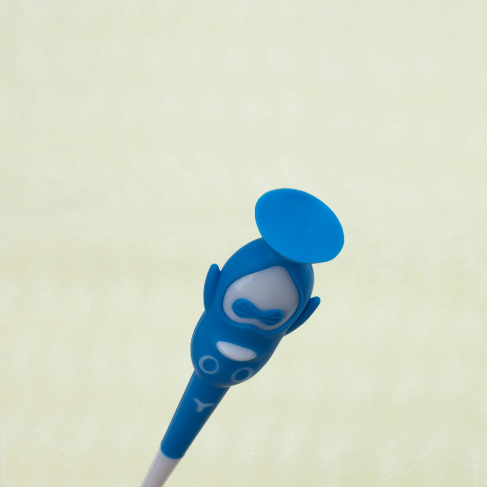 Детская зубная щетка с нескользящей ручкой Мягкая в форме пингвина инструмент