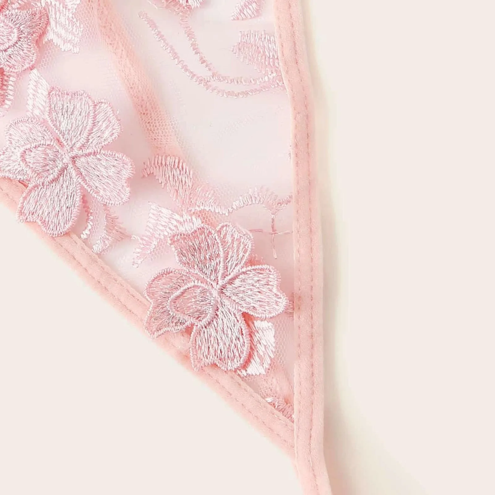 

4pcs Flower Embroidered Bralette +Thong+Garter +Neck Ring Underwear Set Women See Through Pyjamas Backless Lace Sexy Lingere