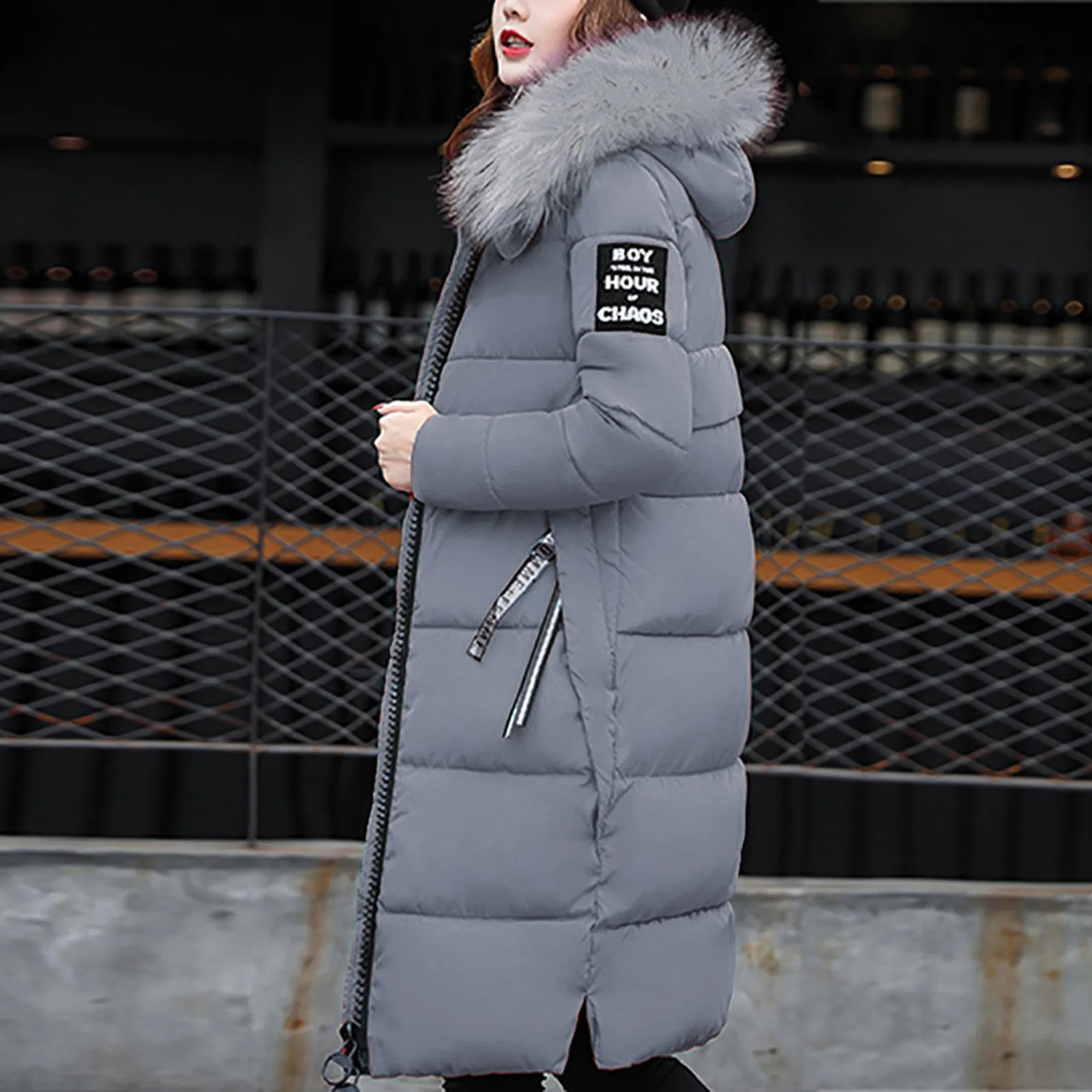 

Женская зимняя стеганая куртка, свободная однотонная парка средней длины с поясом и меховым воротником