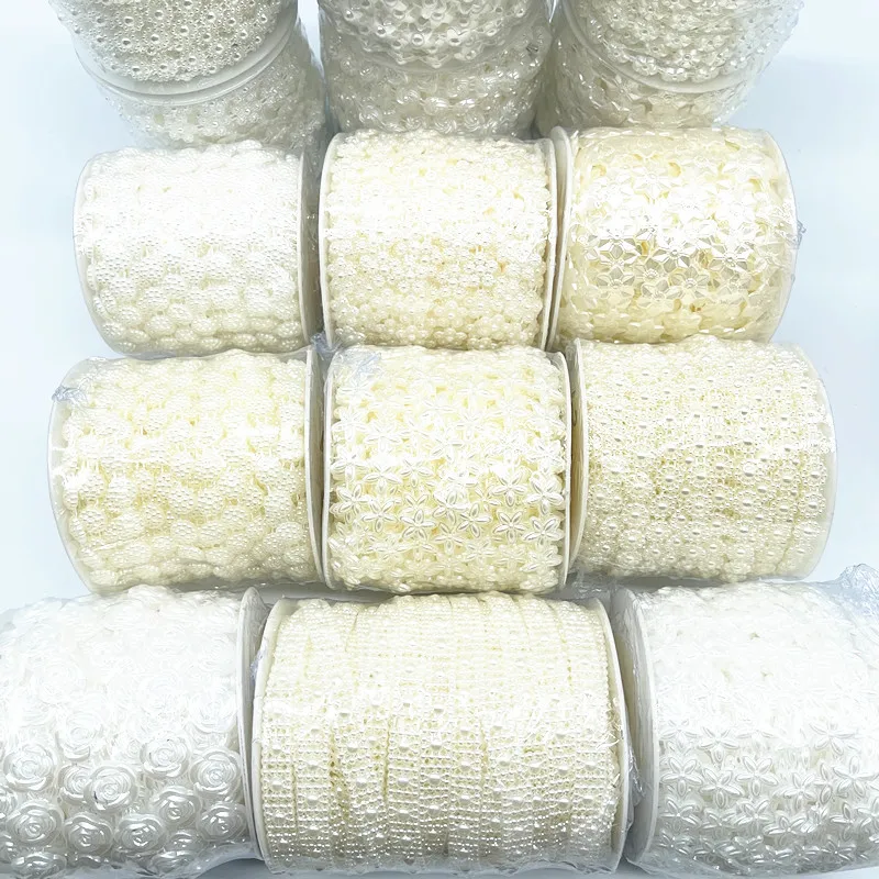 Бусины из искусственного жемчуга цвета слоновой кости и белого 2 ярда