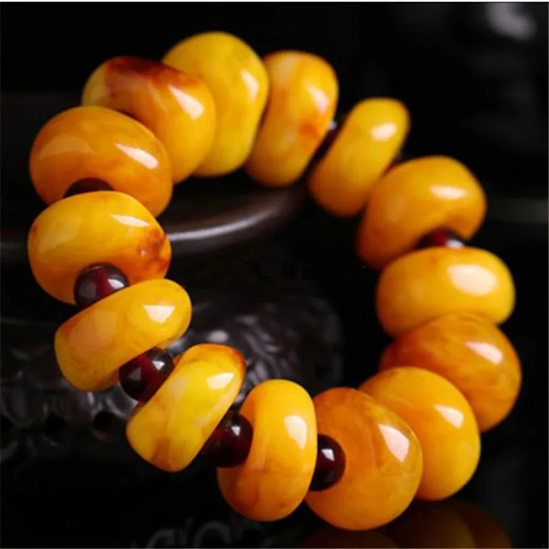 Два поколения польских браслетов из пчелиного воска|generator|generation xgenerator hand |