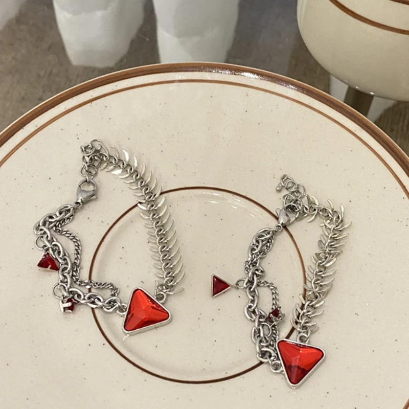 

U-Волшебные Асимметричные красные браслеты в стиле хип-хоп для женщин, геометрические металлические браслеты с цепочкой в виде рыбьей кости...