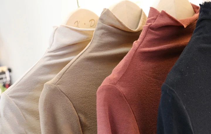 Женская футболка с высоким воротником черная Повседневная для мальчиков и