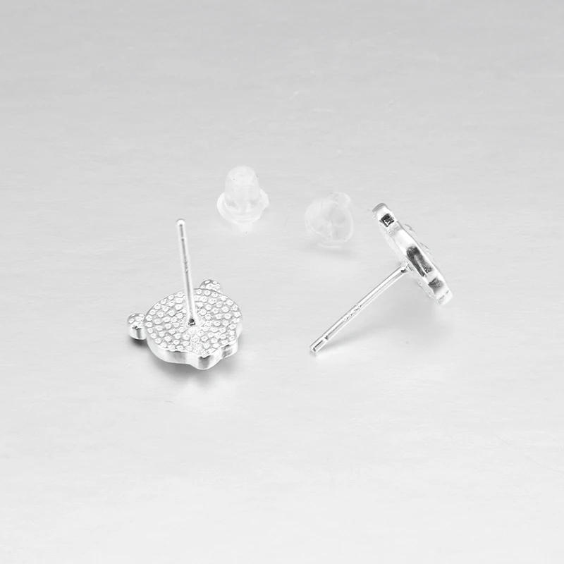 Женские серьги-гвоздики из серебра 925 пробы с белой эмалью | Украшения и