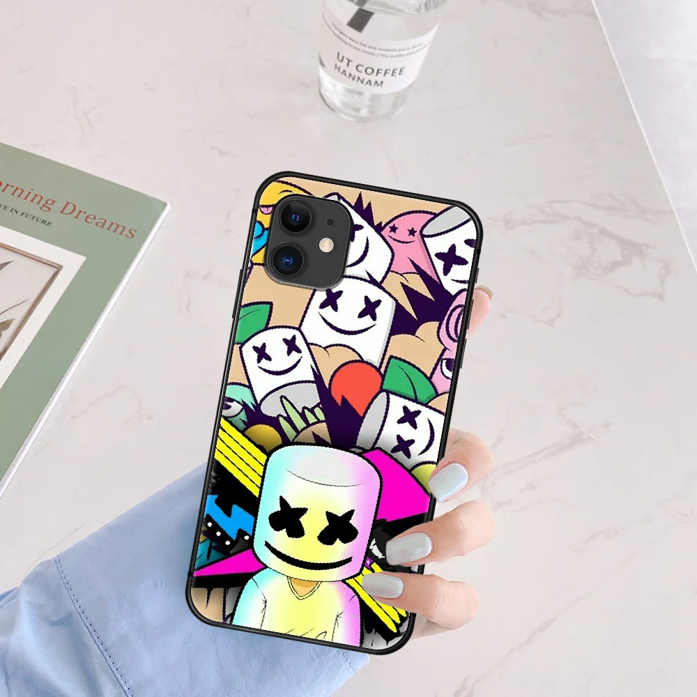 

DJ Marshmello Rapper Phone Case For Iphone 5 5S SE 2020 6 6S 7 8 Plus 11 12 Mini X XS XR Pro Max black Hoesjes Luxury Cover