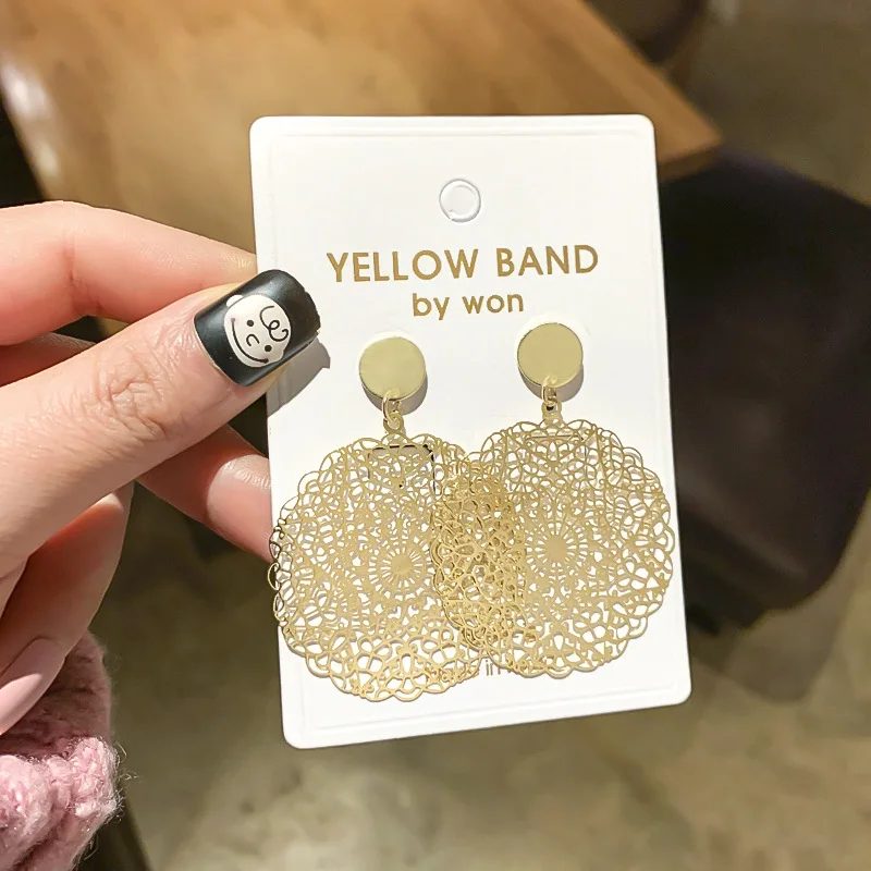 

European And American Female Fashion Of 925 Silver Needle Exaggerates Earring Temperament Metal Hollow Out Pendant Earwork