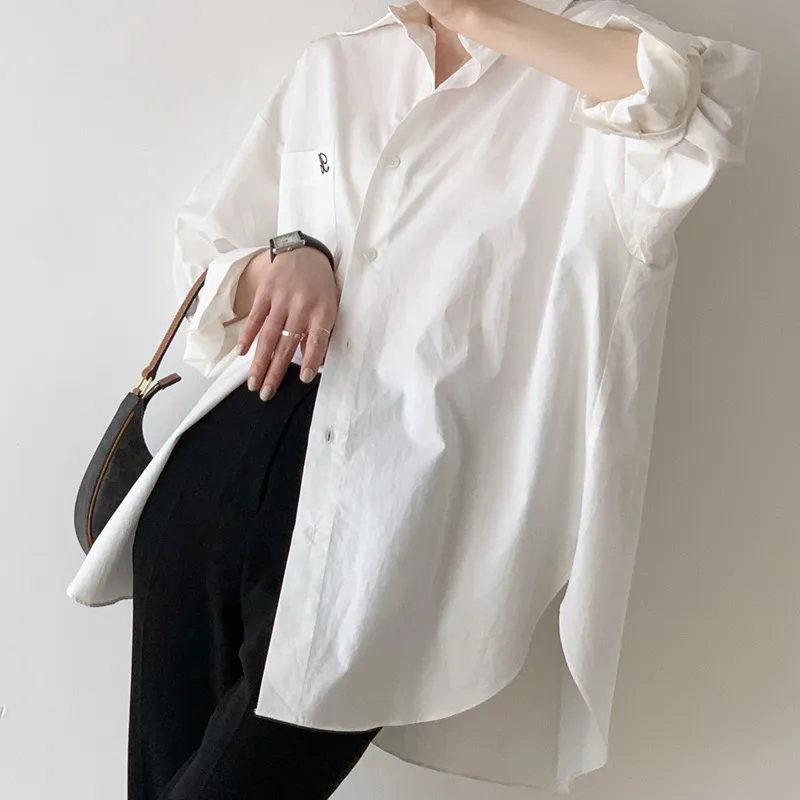

Женская рубашка Лето 2021 Корейская свободная и простой дизайн чувство стройности с длинным рукавом белая вышивка