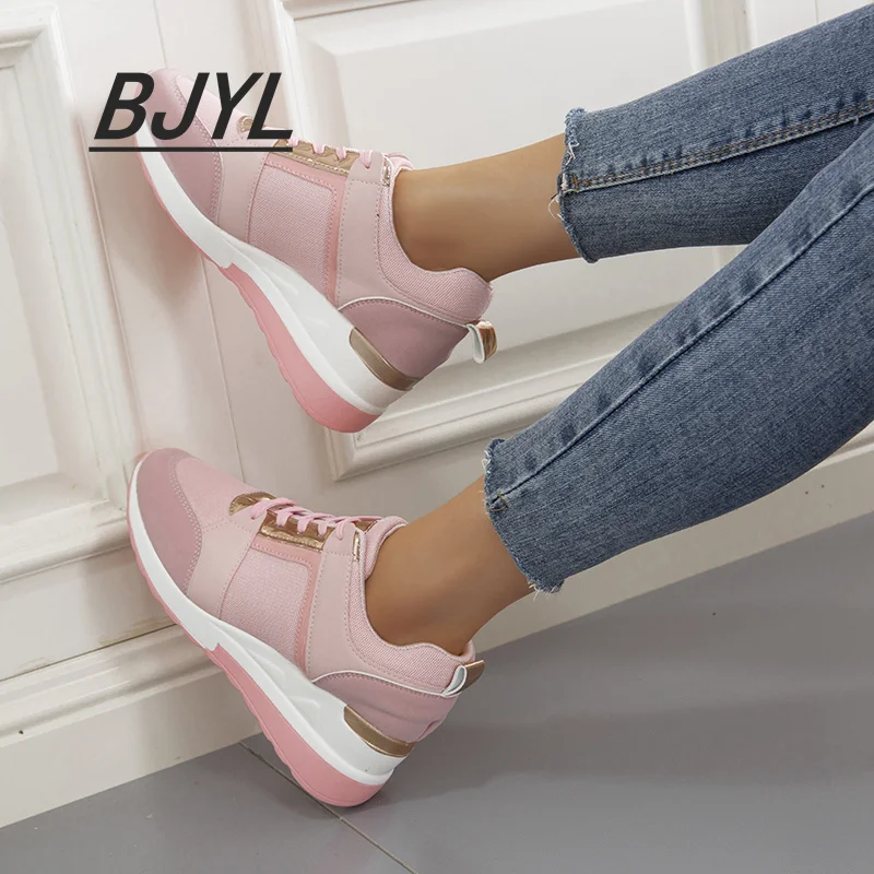 

Женские туфли больших размеров, Новинка лета и осени 2021, дышащие Спортивные Повседневные туфли на толстой подошве, на танкетке с вырезами