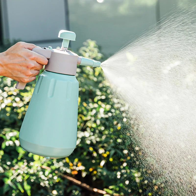 

1L/2L Garden Disinfection Watering Can Bottle Handheld Automatic Watering Pot Flower Plant Sprayer Household Watering Kettle