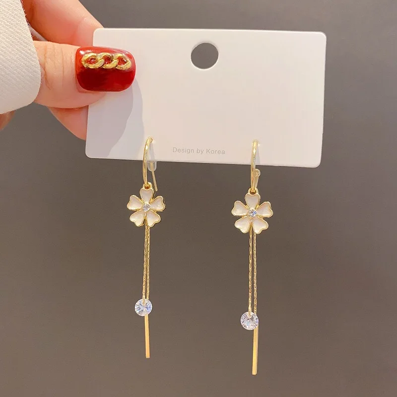 

New Fairy Tassel Earrings Earrings Fresh Sweet Petal Earrings