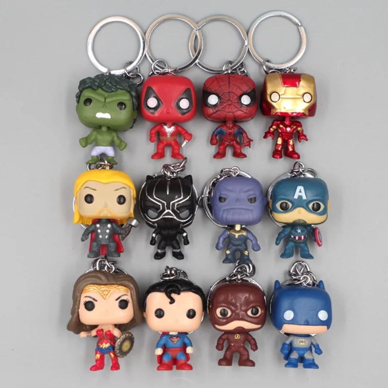 

4Pcs/Lot Q Marvel Avengers Thonas Deedpaool Thor Spiderman Iron Man Hulk Black Panther Flash Pendant Action Figure Keychain Toys