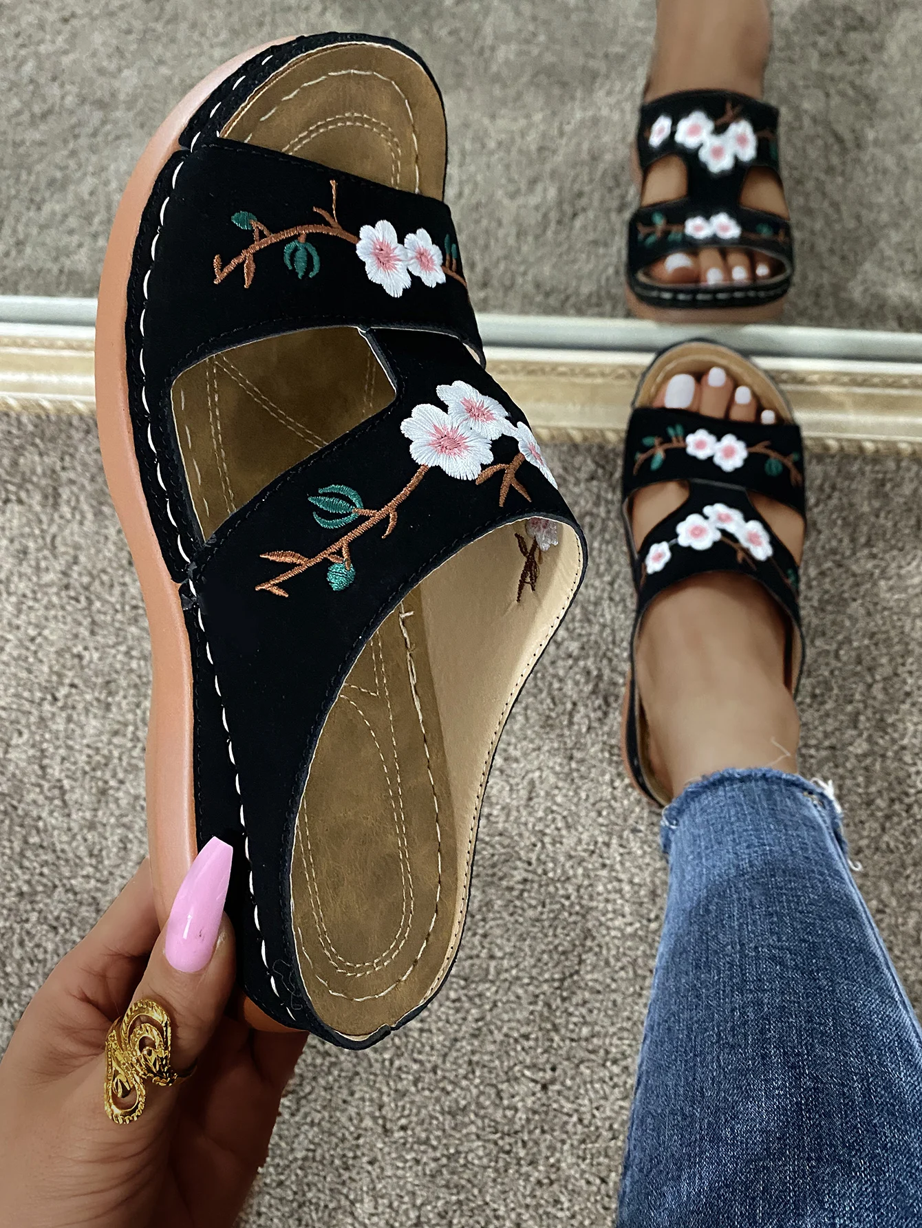 

Fashion Embroider Soft Slippers Women Summer Open Toe Flock Comfort Beach Shoes Mujer Outdoor Thick Bottom Slippers Sandalias