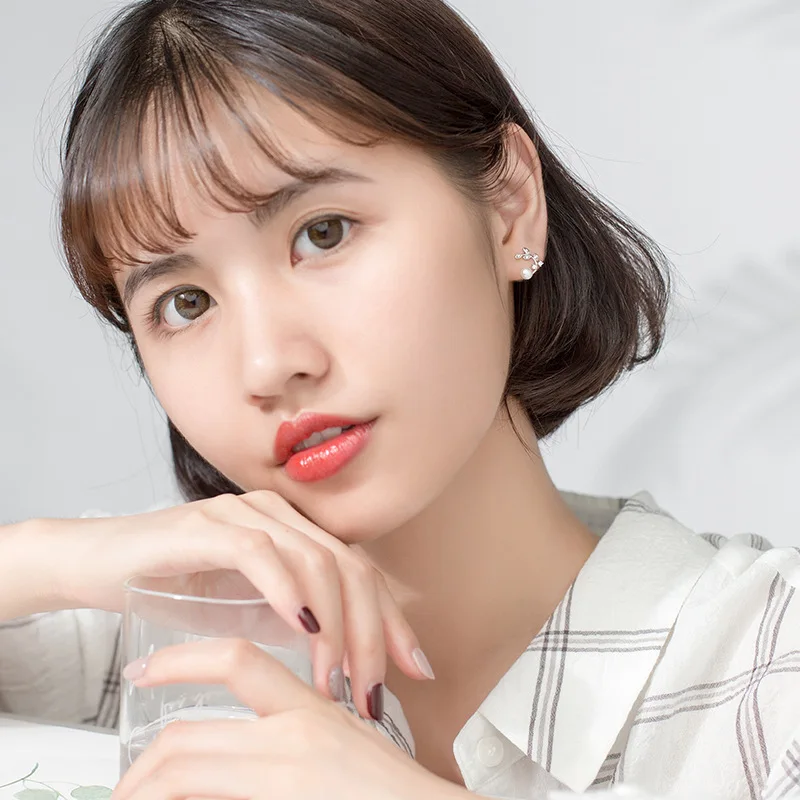 Женские серебряные серьги-гвоздики с искусственным жемчугом Trustdavis серебро 925