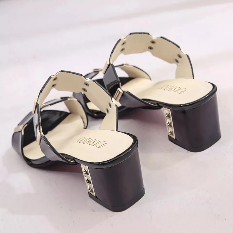 

Fish Mouth Metal Decoration Hollowed Out Slippers Luxury Sexy Open Toe Square Heel Sandals Designer Non-Slip Casual Female Shoes