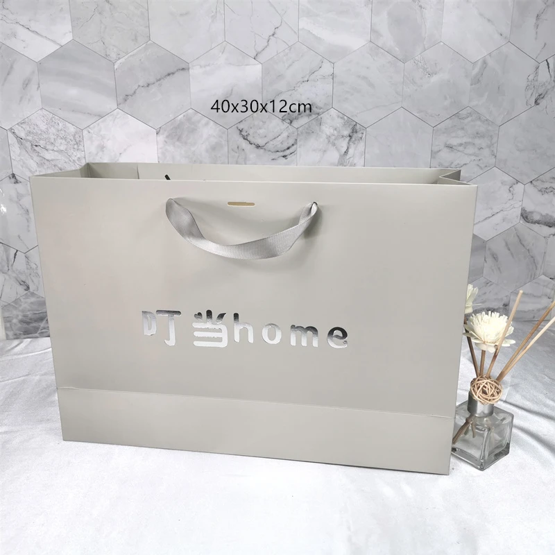 100 шт./лот подарочный бумажный пакет с логотипом на заказ Подарочная сумка для