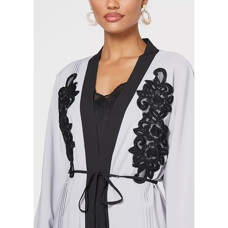 

2021 Simple Elegant Turkey Black Embroidered Abaya Kaftan Muslim Dresses Women Long Kimono Dress Robe Dubai Middle East Fashion