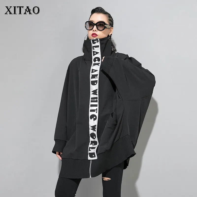XITAO/Асимметричный Тренч с буквенным принтом для женщин; модная Женская водолазка с рукавом «летучая мышь»; сезон осень года; гофрированное пальто; топ; большие размеры; GCC1929