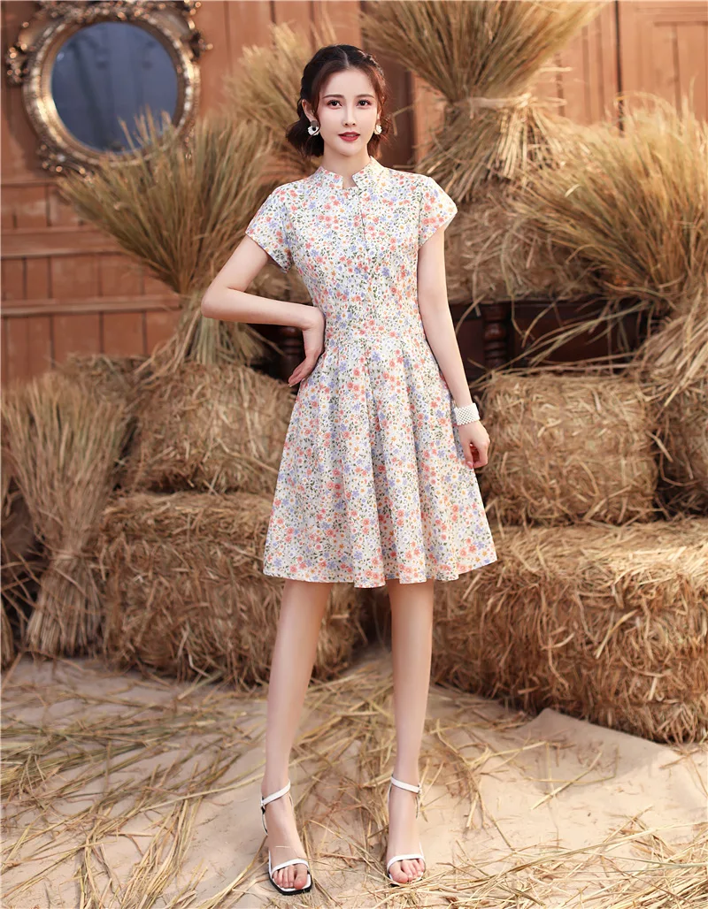 

Woman Chinese Traditional Dress Retro Short Sleeve Sexy Floral Print Cheongsam Elegant A-Line Lady Qipao