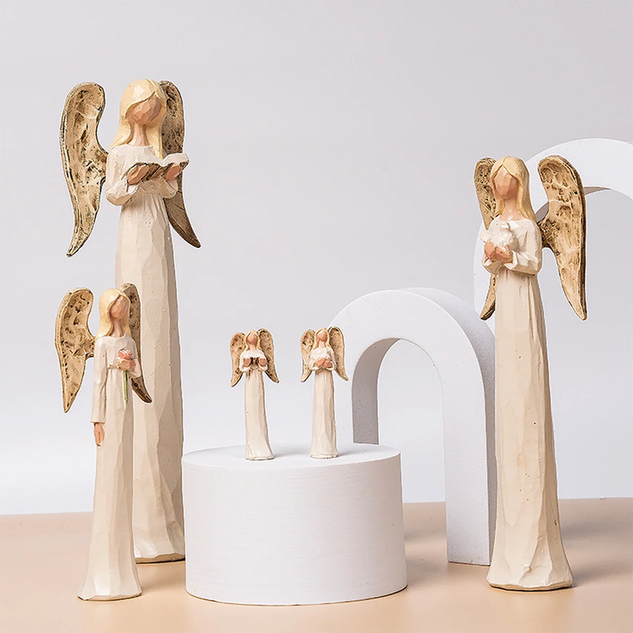 

Jane Europe Angel Restaurant Hostel Decorations Iron Wings Girl Doll Resin Statue Home Decoration Character Resins Holiday Gifts