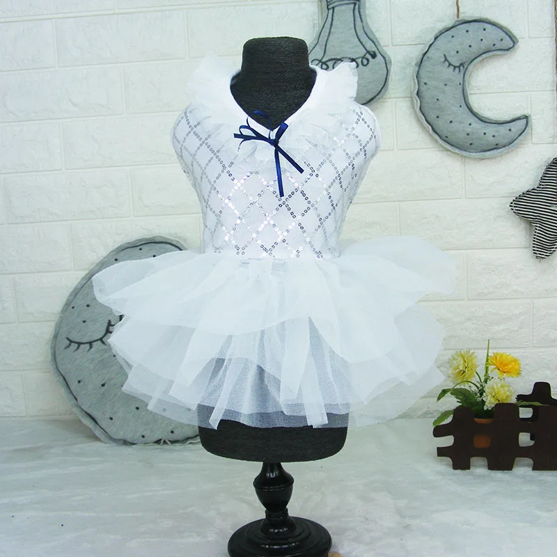 

2021 new Dog clothes pet for small dogs Clothing cats summer dress skirt Puppy pets fancy Yarn sequin wedding dresses cute and a