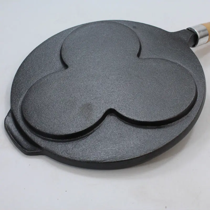 Чугунная сковорода с тремя отверстиями жареное яйцо без покрытия антипригарная