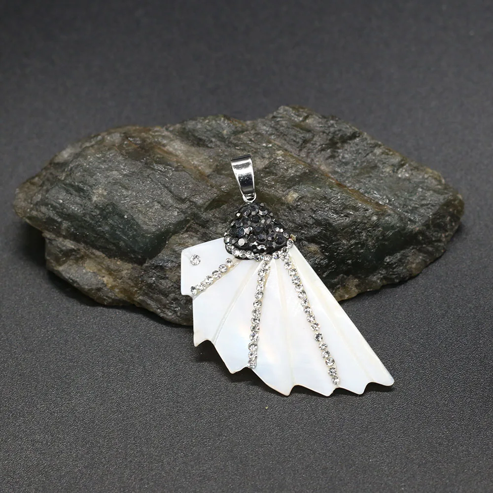 

Natural Shell Pendant Feather Shape Pendants for Jewelry Making Supplies DIY Fine necklace accessories