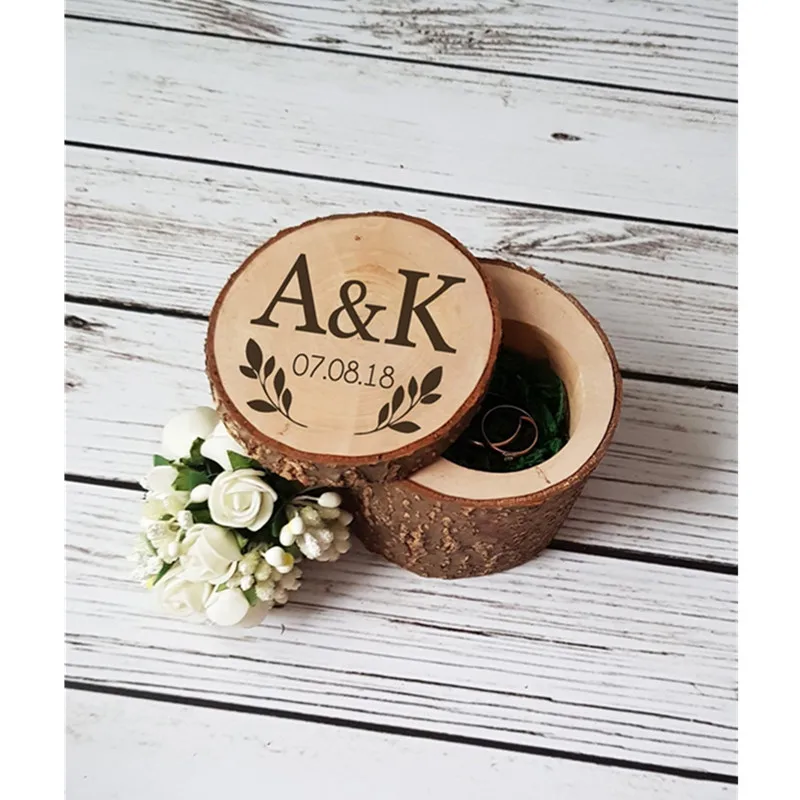 Деревянная шкатулка для обручального кольца в деревенском стиле