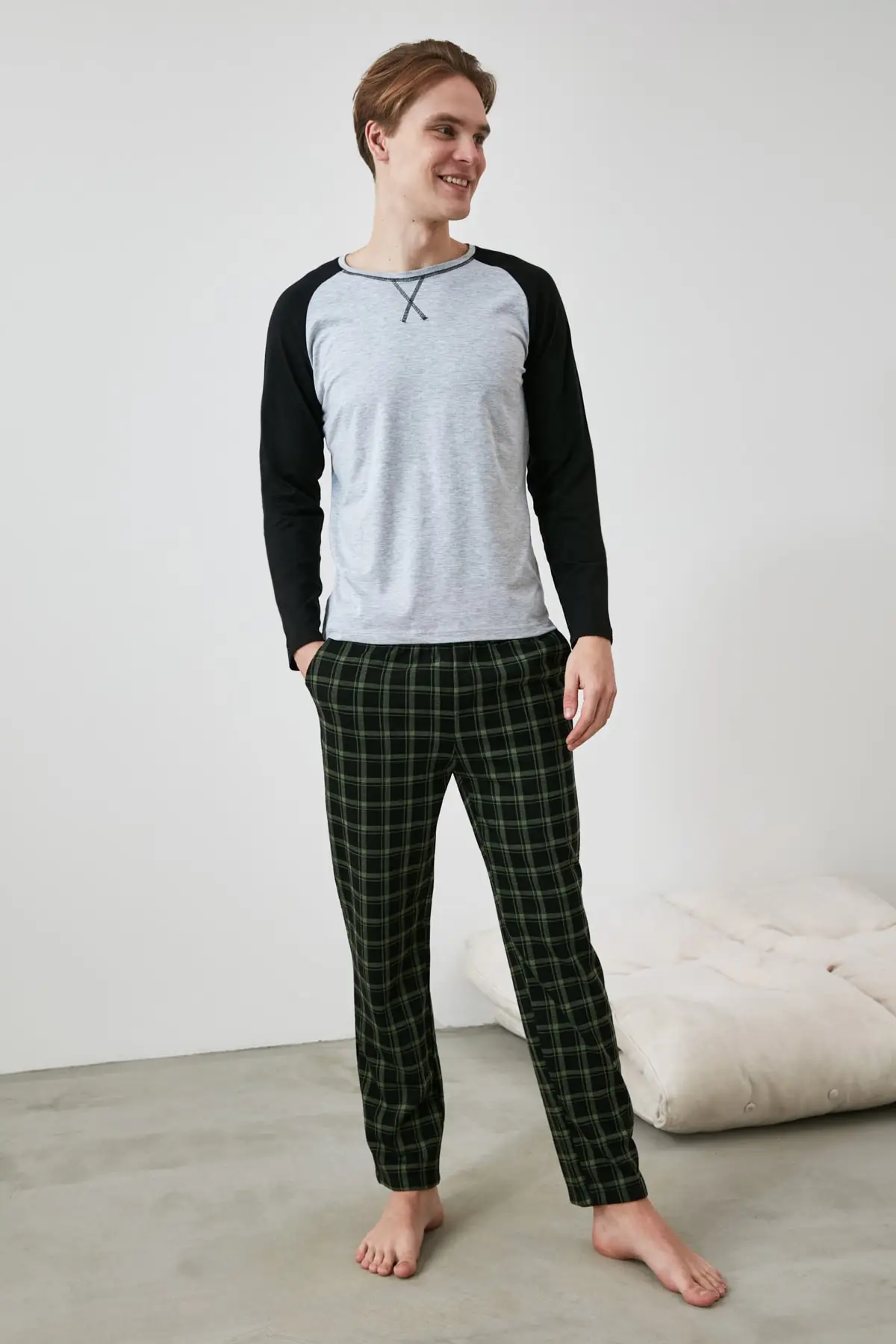 

Trendyol Plaid Knitted Pajamas Set THMAW21PT0879