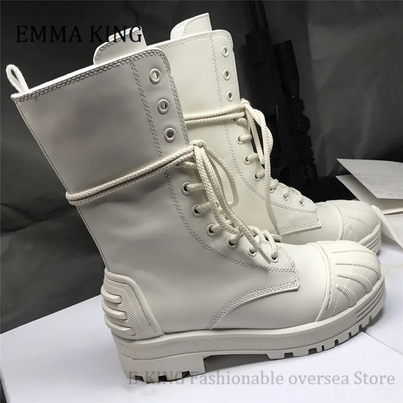 

2020 New Genuine Leather Women Boots Fashion Runway Round Toe Flat Platform Martin Boots Cross Tied Gothic Motorcycle Booties