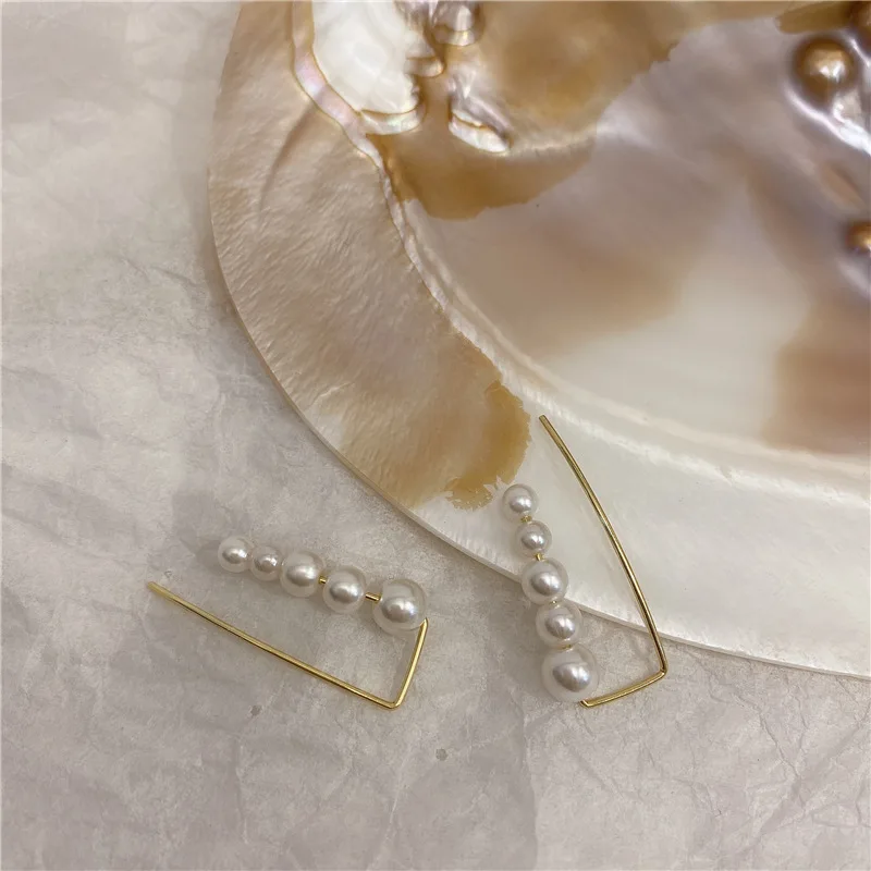 

Korea Elegant Pearl Ear Cuff Earrings for Women Charming Beads Piercing Climber Crawler Clip Studs Earring Party Jewelry Gifts