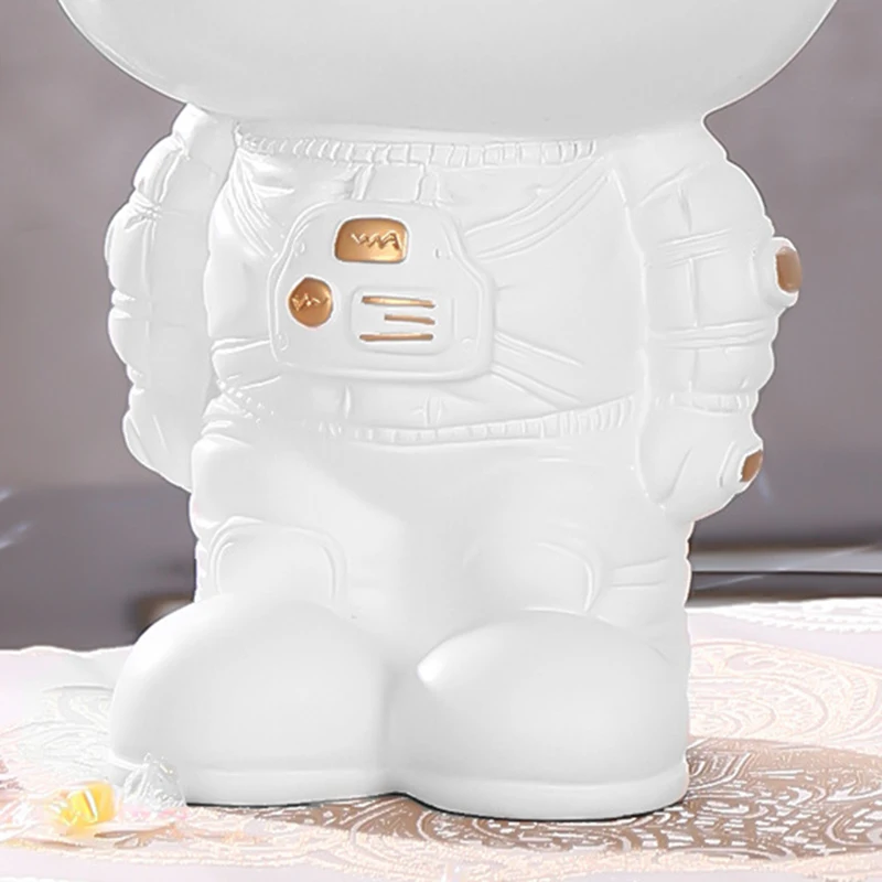 

Resin Astronaut Figurines Fashion Spaceman Sculpture Sweety Keys Storage Craft Home Decorative Desk Room Ornaments Gift