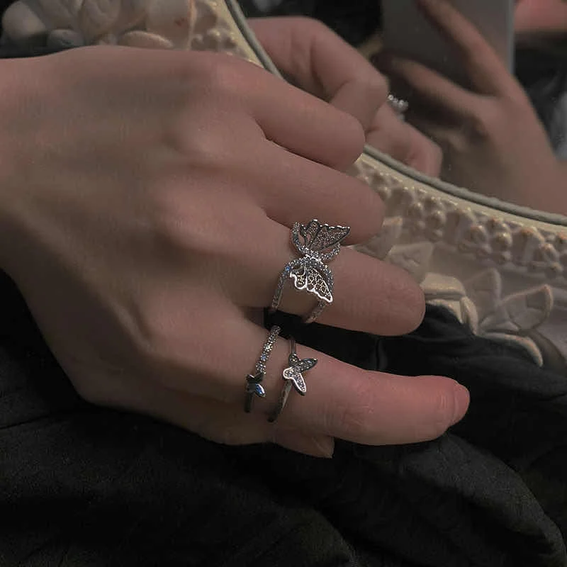 

Fashion Temperament Super Fairy Rhinestone Luxury Butterfly Ring Opening Adjustable INS Wind Retro Simple Ring Female