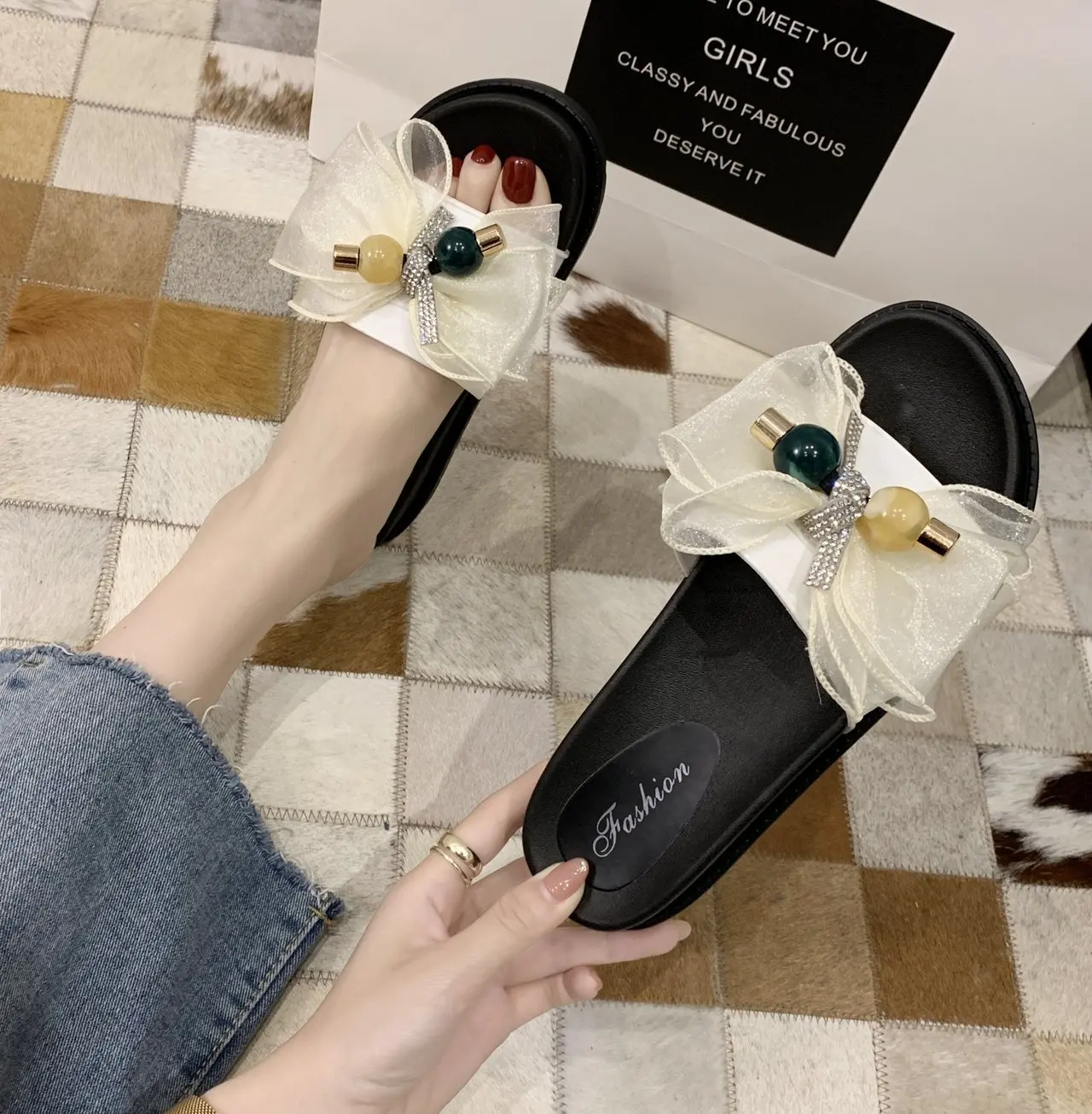 

Female Shoes Slippers Flat Luxury Slides Platform On A Wedge 2021 Designer Soft Riband PU Fabric Synthetic Hoof Heels Rubber