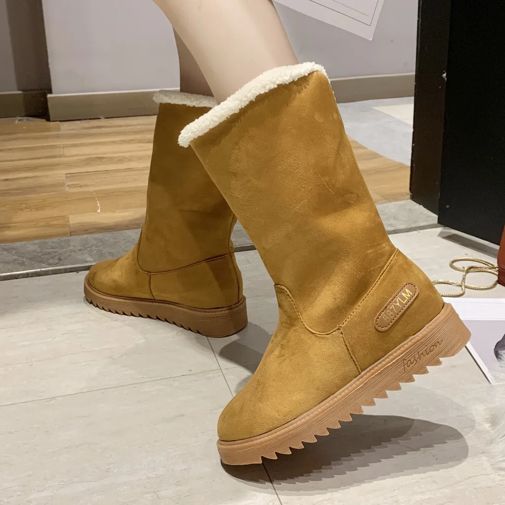 Женские сапоги до середины икры теплые зимние на плоской подошве однотонные без