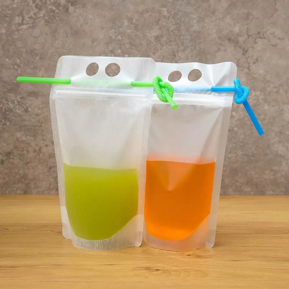 

100Pcs/Set 500ml Drink Pouch Reclosable Toting Design with Drinking Straw Ice Smoothie Drink Pouches for Coffee packaging bag