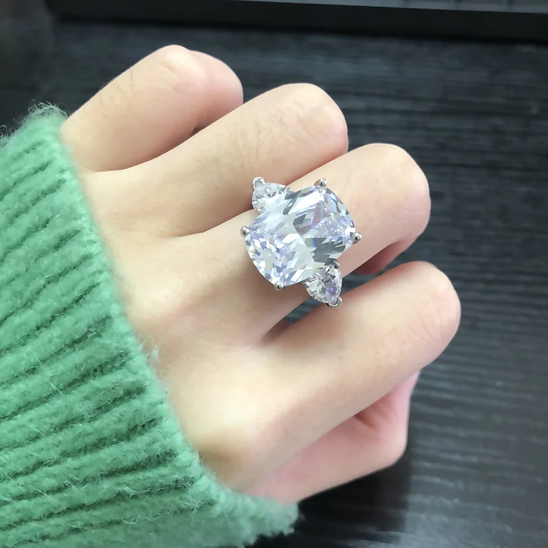 

Simple Female Small White Crystal Stone Ring Luxury Cute Silver Filed Wedding Bands Ring Promise Love Engagement Rings For Women