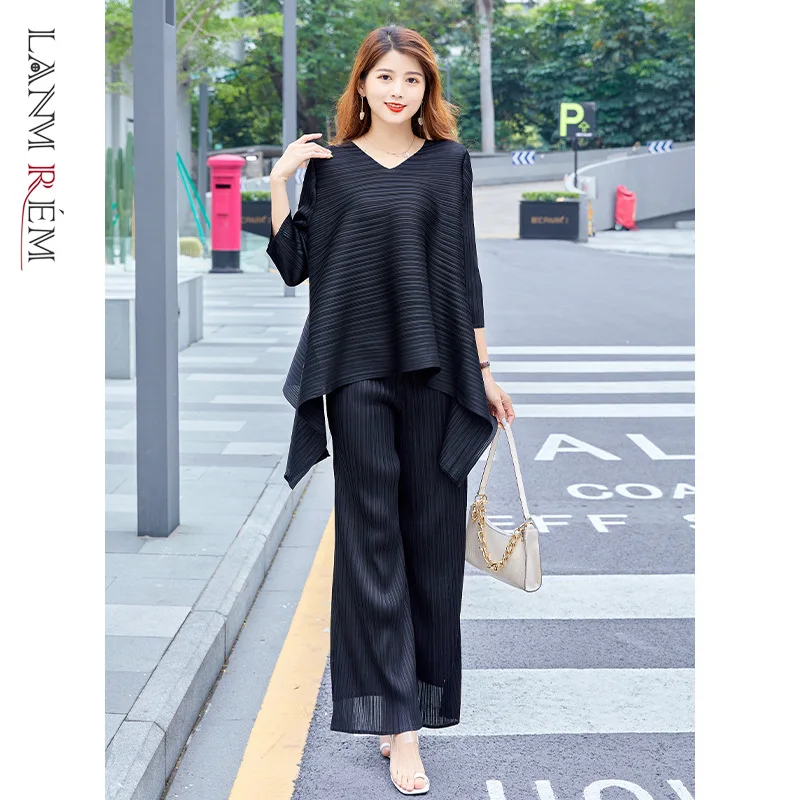 

LANMREM 2021 New Arrivals Summer Solid Color V-neck Pleated Suit For Women Casual Fashion Elastic Waist Korea Style 2T1540