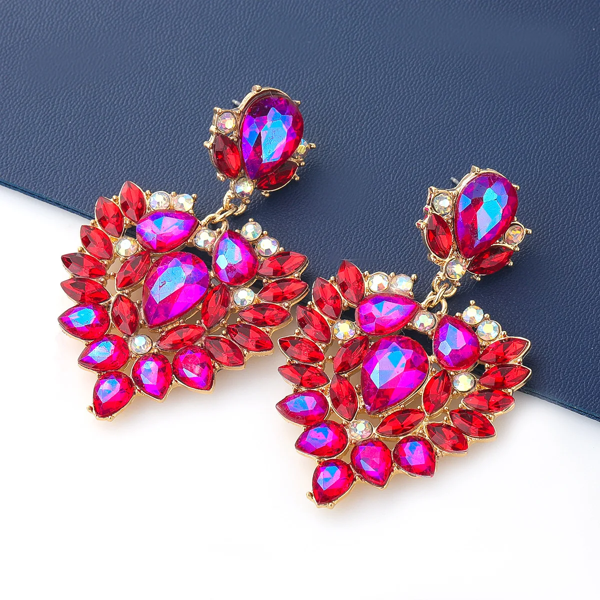 

Fashion Boho Crystal heart Earrings Women Female Luxury vintage red color Rhinestone Statement Drop Earrings Bijoux Wholesale
