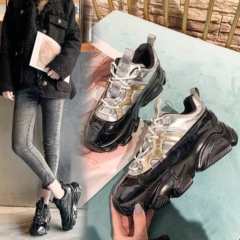 

2021 new sports and leisure round-toe thick-soled lace-up super fire patent leather street shooting catwalk ins trendy shoes